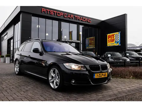 BMW 3-serie Touring 330i, 272 PK, Pano, Trekhaak, PDC, Cruise!