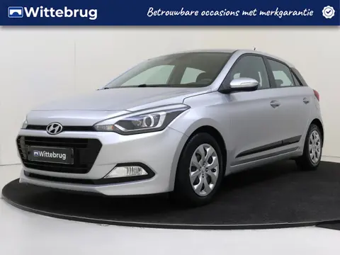 Hyundai i20 1.0 T-GDI Comfort | Lage Kilometers! | Navigatie | Airco | Camera |