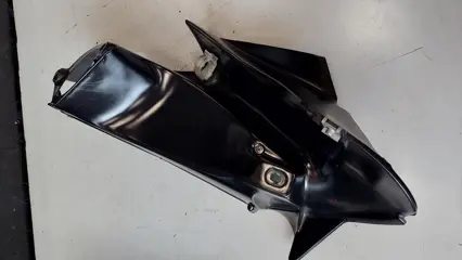 RECHTER LUCHTAANZUIGBUIS Aprilia RSV 1000 2001 - 2003