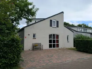 Vakantiehuis op veelzijdig vakantiepark vlakbij zee en De Cocksdorp