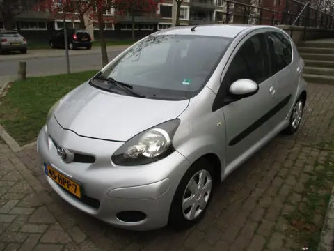 Toyota Aygo 1.0-12V Comfort//LEUKE 4 DEURS AUTO//