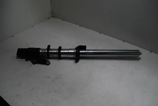 VOORPOOT RECHTS COMPLEET Triumph 595 T Daytona 1997 - 1999