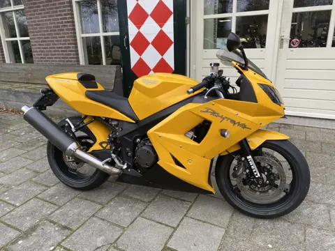 Triumph DAYTONA 600 (bj 2004)