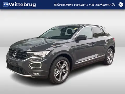 Volkswagen T-Roc 1.5 TSI 150pk DSG Sport / Virtual Cockpit / LED / Navigatie / Parkeersensoren V+A /