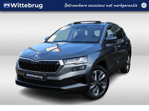Škoda Karoq 1.5 TSI ACT 150pk Style DSG Automaat / Panorama dak / Navigatie / APP Connect / LM 18 in