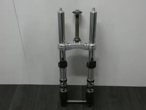 VOORPOTEN COMPLEET Triumph 955 daytona 2001 - 2006