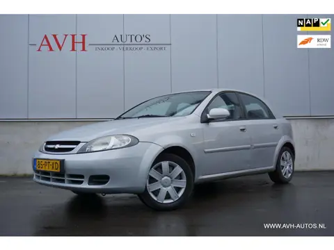 Daewoo Lacetti 1.6-16V Style