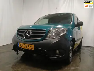 Mercedes-Benz Citan 108 CDI - Frontschade - Schade