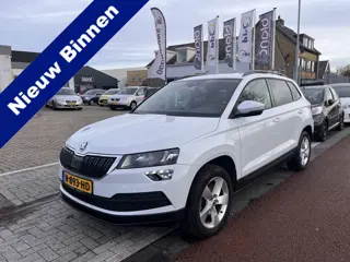 Škoda Karoq 1.0 TSI Style Automaat Navi Stoelverw. Pdc Lmv Trekhaak Apple Car Play etc