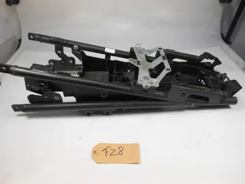 ACHTER SUBFRAME Yamaha FZ8 2010 - 2015