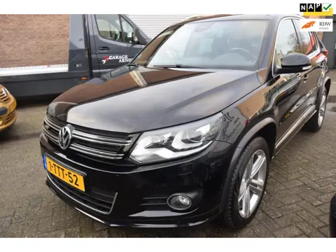 Volkswagen Tiguan 1.4 TSI R-Line Edition panodak,automaat,r-line