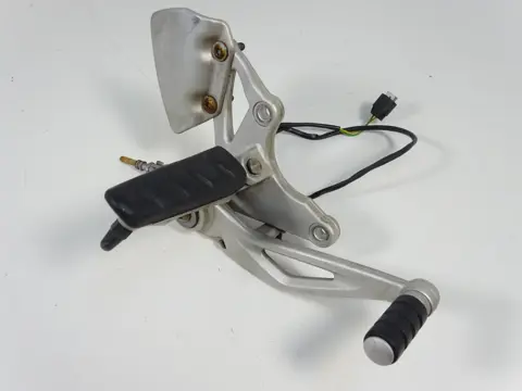 RECHTER SCHETSPLAAT BMW R 1200 ST 2005 - 2009