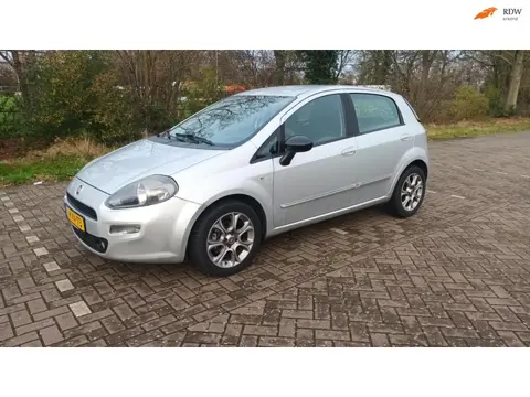 Fiat Punto Evo 0.9 TwinAir Clima / Nieuwe apk