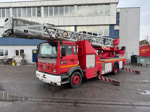 Renault Midliner 230 4X2 CAMIVA LIFT 1433 HOURS (bj 1996)