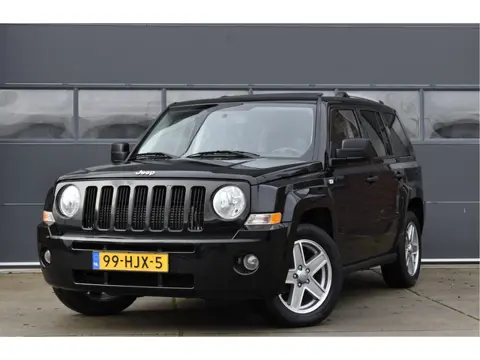 Jeep Patriot 2.4 Limited Schuifdak - Trekhaak - Cruise