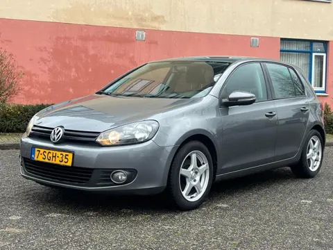 Volkswagen Golf 1.2 TSI Highline BlueMotion