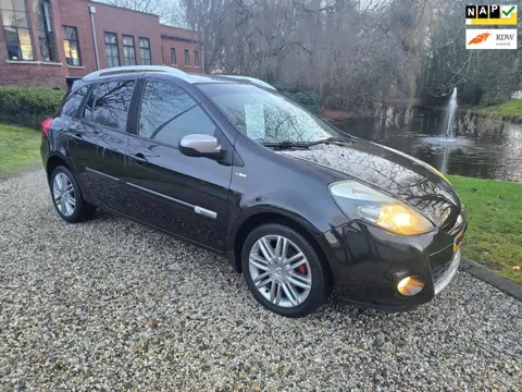 Renault Clio Estate 1.2 TCE Authentique AIRCO/cruise