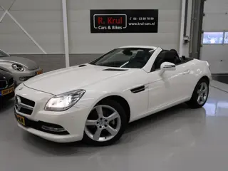 Mercedes-Benz SLK-klasse 200 Leer Airscarf Panoramadak Sportstoelen Nekverwarming Metallic wit 17 in