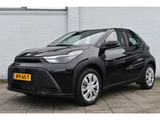 Toyota Aygo X Hybrid 115 play Automaat 116pk | Achteruitrijcamera | Cruise control adaptief | Apple 