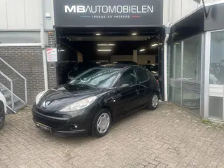 Peugeot 206 + 1.4 XS/zwart/airco/5 Deurs/APk!