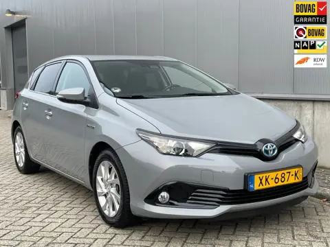 Toyota Auris 1.8 Hybrid Energy Plus / Navigatie / Trekhaak