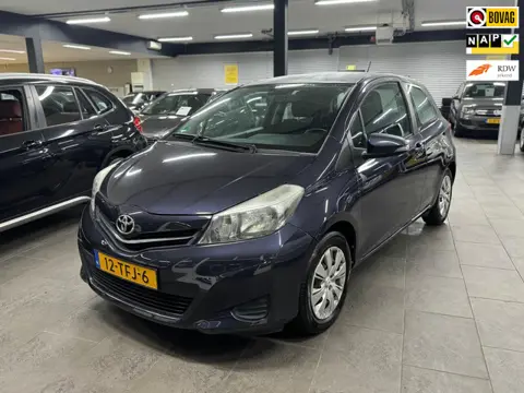 Toyota Yaris 1.3 VVT-i Aspiration airco elektrische pakket cruise controle camera 154dzkm nap