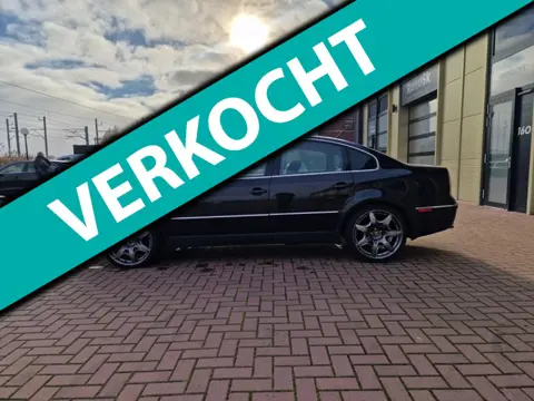 Volkswagen Passat 4.0 W8 4Motion / AUTOMAAT / LIMOUSINE