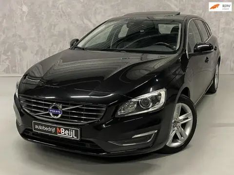 Volvo V60 2.4 D6 Twin Engine Summum /Camera /Pano /Harman Kardon