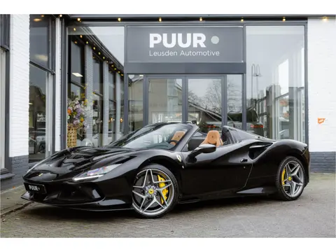 Ferrari F8 Spider 3.9 V8 [Nero Daytona Special Metallic] Carbon Racing Seats - Cuoio Alcantara - Lif