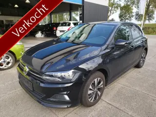 Volkswagen Polo 1.0 TSI Comfortline DSG ** 98.520 Km ** NAVI ** APP ** PDC **