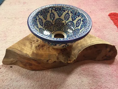 Marokkaanse waskommen handgekleurde