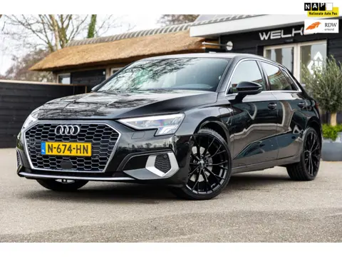 Audi A3 Sportback 40 TFSI e Business edition I virtual I NAP I Phev I 19 inch