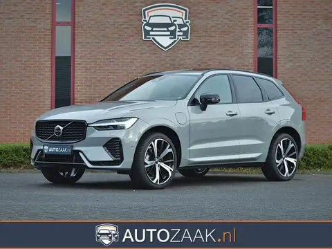 Volvo XC60 2.0 T8 Recharge AWD Ultimate Dark