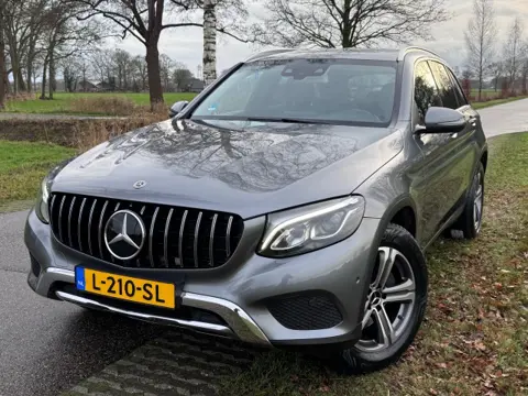 MERCEDES-BENZ GLC-KLASSE GLC 250 D AMG 4MATIC / TREKHAAK / LEDER  