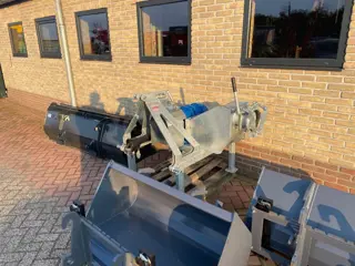 Bomik Mestpomp (bj 2025)