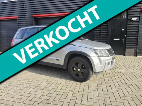 Suzuki Grand Vitara 2.0-16V Exclusive / 4X4 / STOELVERWARMING / AIRCO / CRUISE CONTROL / ELEC. PAKKE