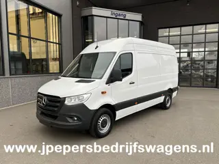 Mercedes-Benz Sprinter 317 CDI L2 H2 MBUX / 360 Camera / Parkeersensoren / Navigatie / Cruise contro