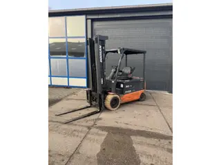 Doosan 3ton elec triple