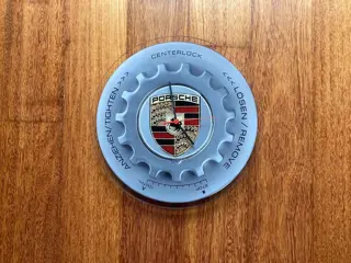 Decoratief object - Centerlock Porsche wheel Clock -