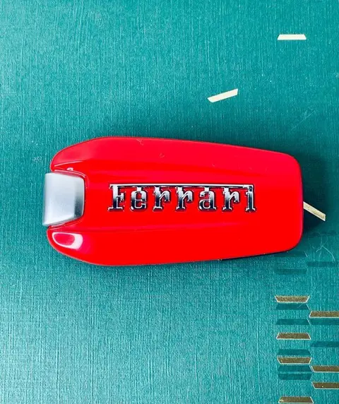 Onderdelen - Ferrari 488gtb - key - Ferrari - Na 2000