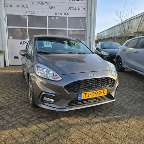 FORD FIESTA 1.0 EcoBoost 74kW 5d ST-line / Navigatie ** Nieuwe distributieriem ****