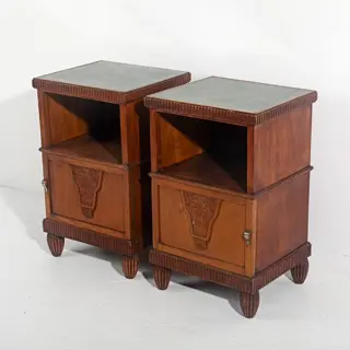 Paar Art Deco nachtkastjes
