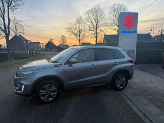 Suzuki VITARA 1.4 Boosterjet Select Smart Hybrid // 1500 kilo trekgewicht // Snel te rijden // Rijkl