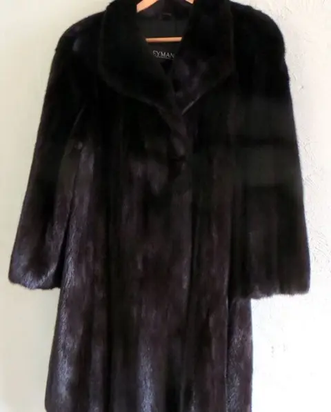 Artisan Furrier - Nerts Bontjas