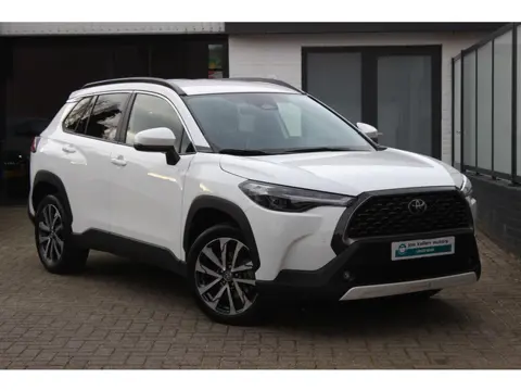 Toyota Corolla Cross Hybrid 140 Style Winter Pack, Navi/Carplay, Privacy Glass,