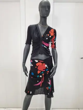 Gianni Versace Rok, Top