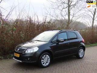 Suzuki SX4 1.6 Executive *1e EIG *Navi *Keyless *Trekhaak