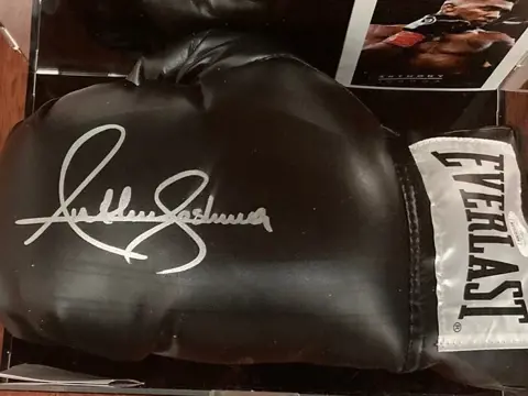 Boksen - Anthony Joshua - Bokshandschoen