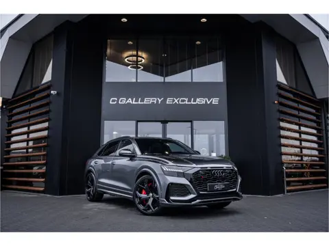 Audi RSQ8 4.0 TFSI quattro - Panorama l Keramisch l Stoelkoeling l 360 Camera | Memory
