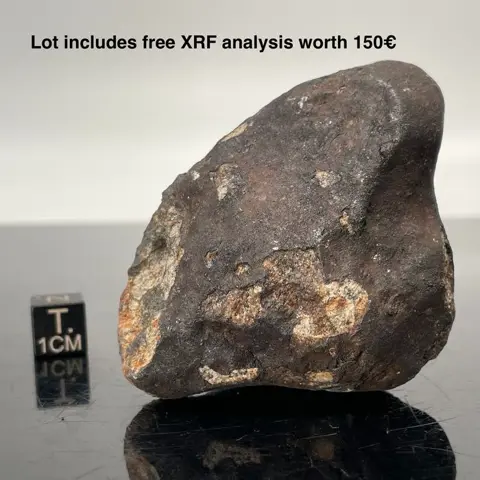 VIÑALES, met Fusion korst. Lichte Oriëntatie, Regmaglyphs -